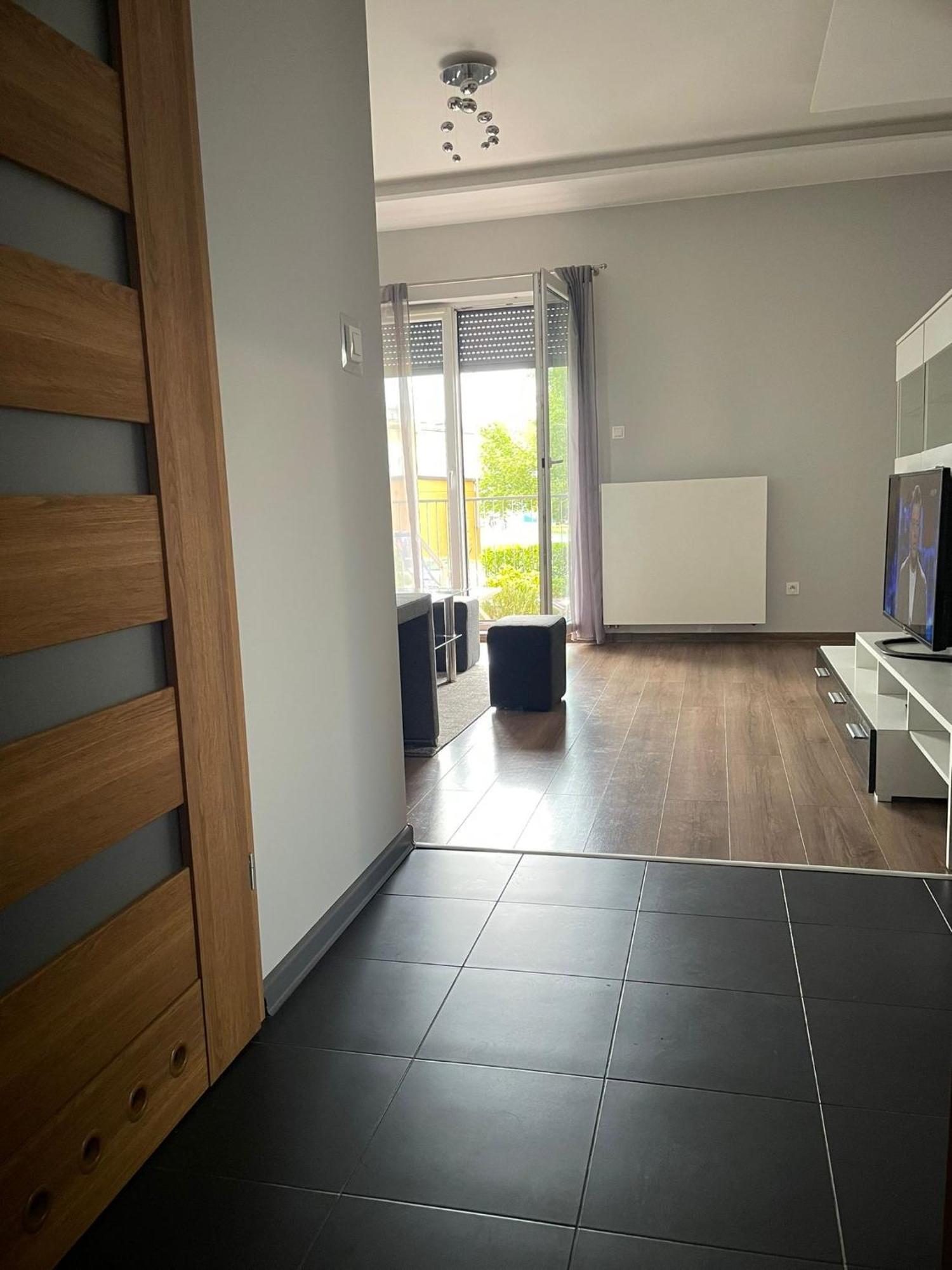 Apartament Laura Z Ogrodkiem Kielce Ngoại thất bức ảnh