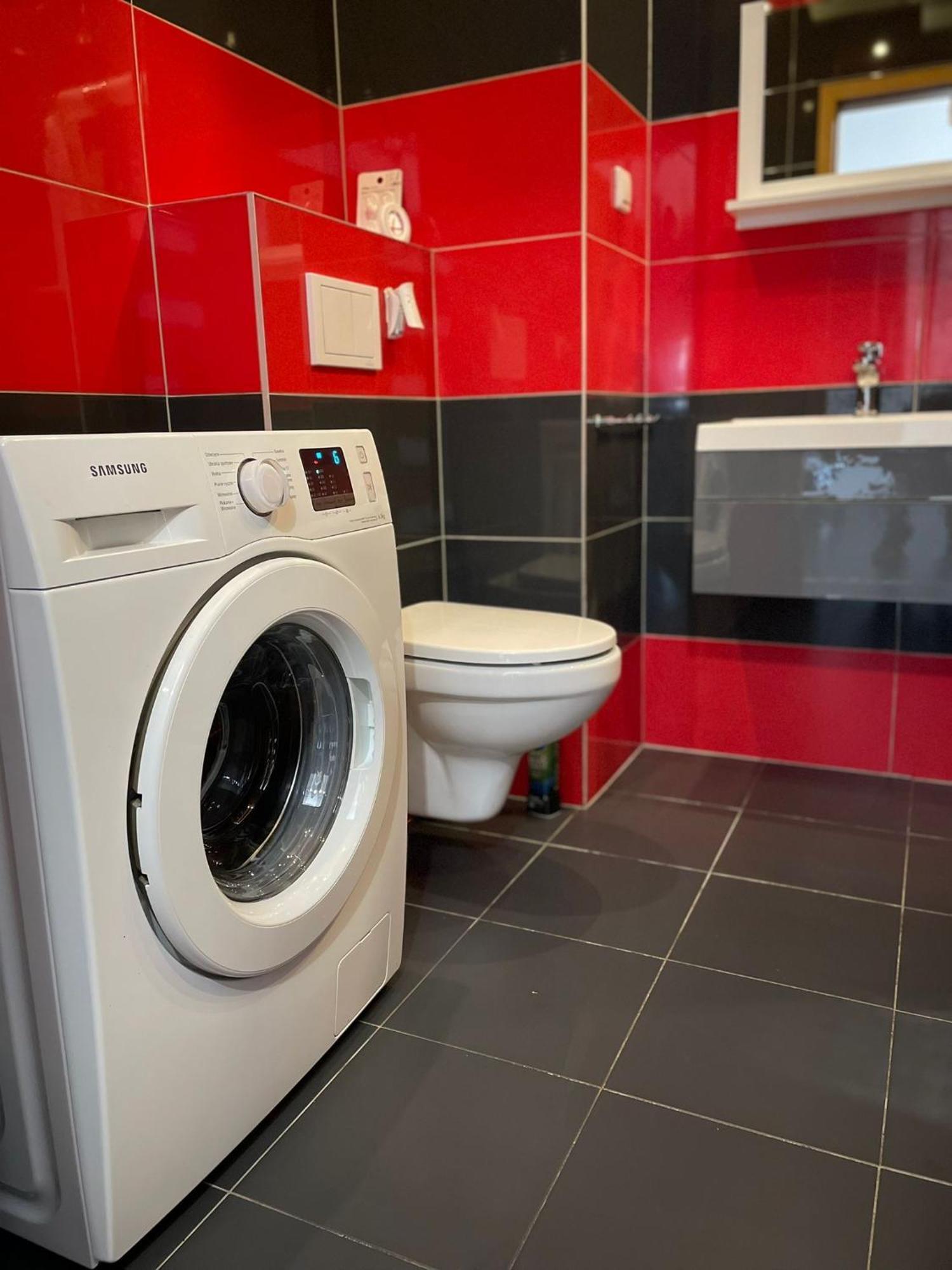 Apartament Laura Z Ogrodkiem Kielce Ngoại thất bức ảnh